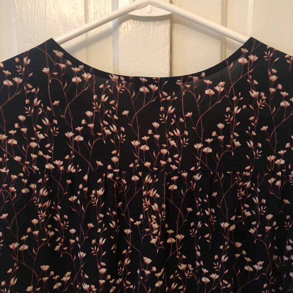 Express Blouse - Picture 5 of 8